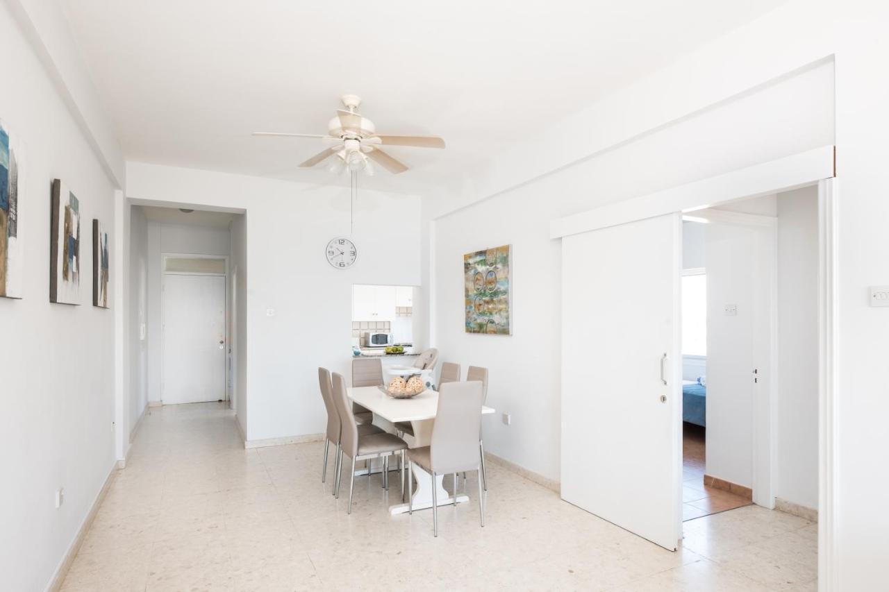 Apollon Sea View Beachfront Ap 302 Larnaca Exterior photo
